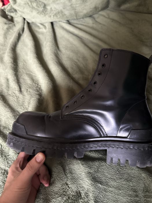 Balenciaga strike boots