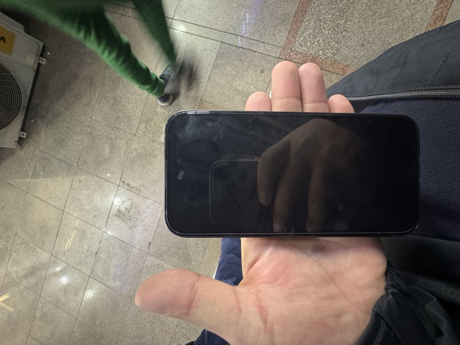 Продается айфон 15