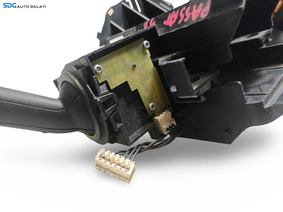 Ansamblu Maneta Manete Semnalizare Tempomat Pilot Automat Stergatoare Volkswagen Passat B7 Berlina Sedan 2010 - 2015 cod 3C5953513B 3C5953507P [L7209]