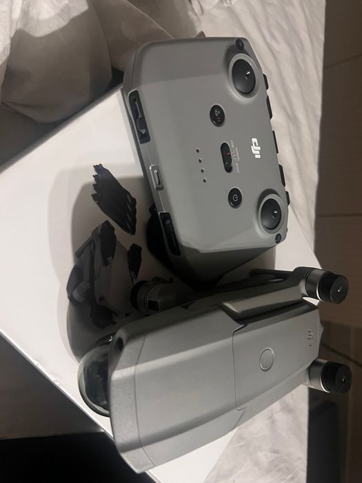 Квадрокоптер Dji Mavic Air 2 Fly More Combo