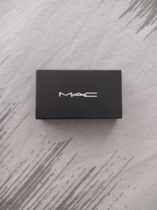 Мac сянка за вежди и хайлайтър