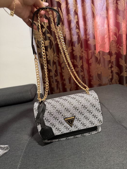 Geanta Guess noua