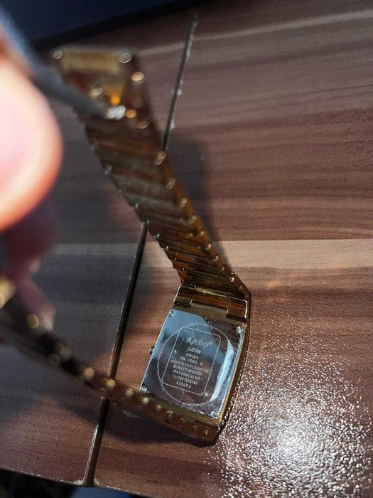 2 часовника RADO и 1 швейцарски