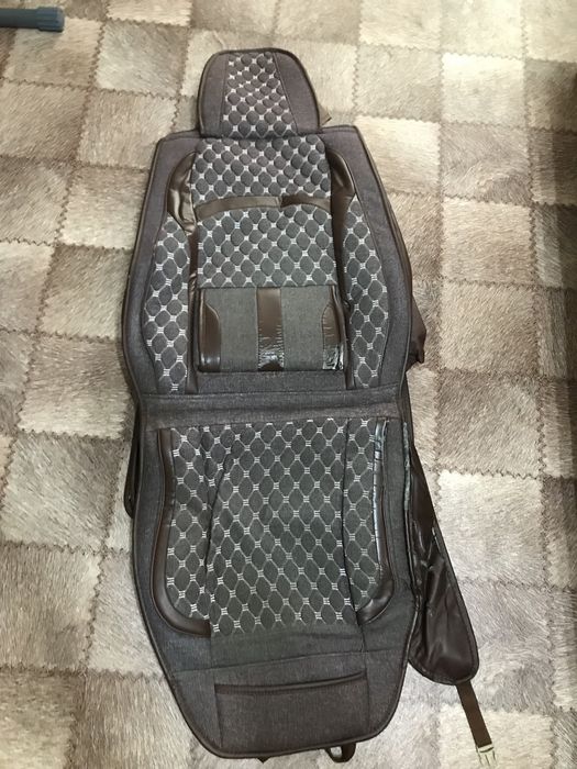 Чехлы на машину