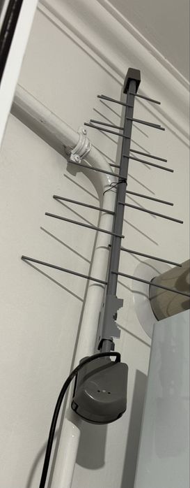 Artel tv 32  + antena +kranshteyn bonusga