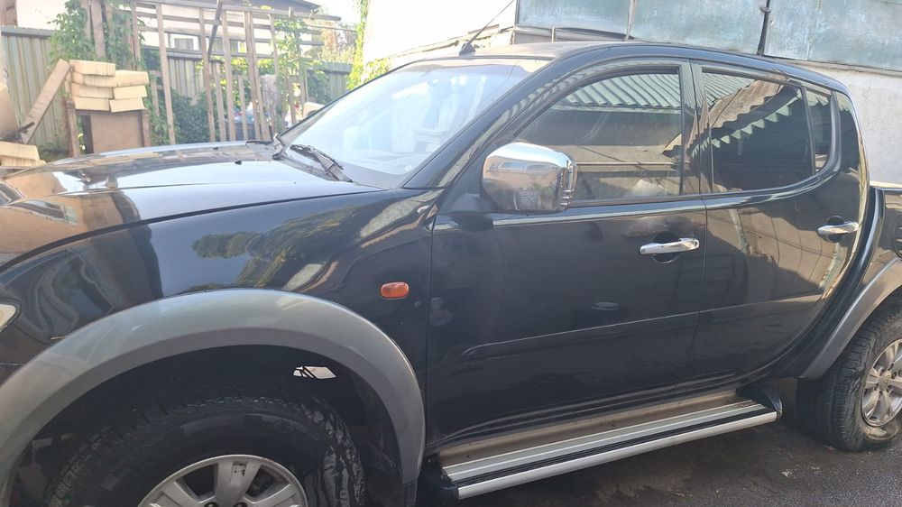 Продам авто пикап Мицубиси L 200