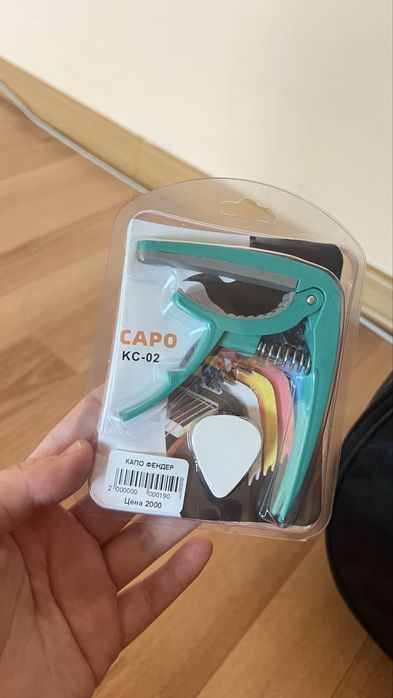 Продаю гитару почти новая