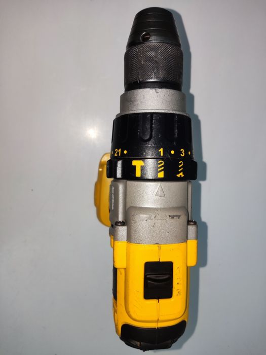 Шуруповерты DeWalt DCD950 DW987