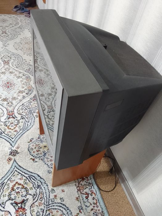 Прода телевизор LG