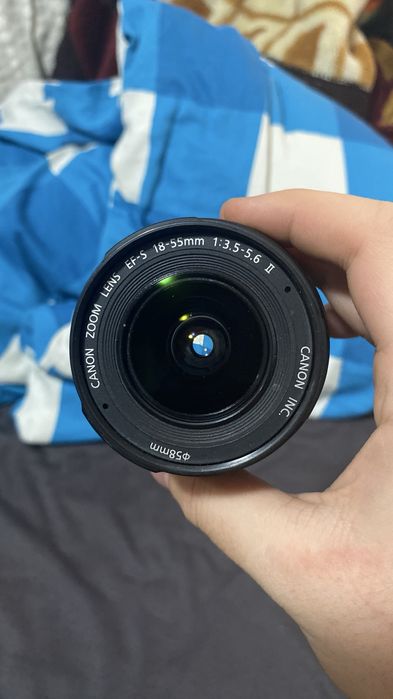 Obiectiv Canon EF-S 18-55mm f/3.5-5.6 II