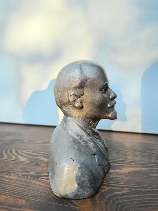 Статуэтки Ленина