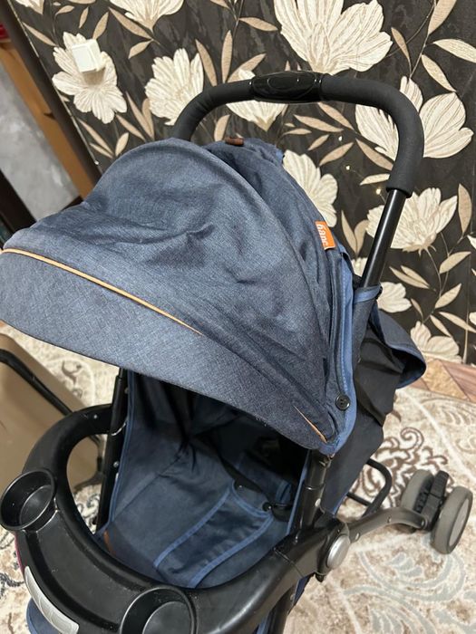 Продам детскую коляску