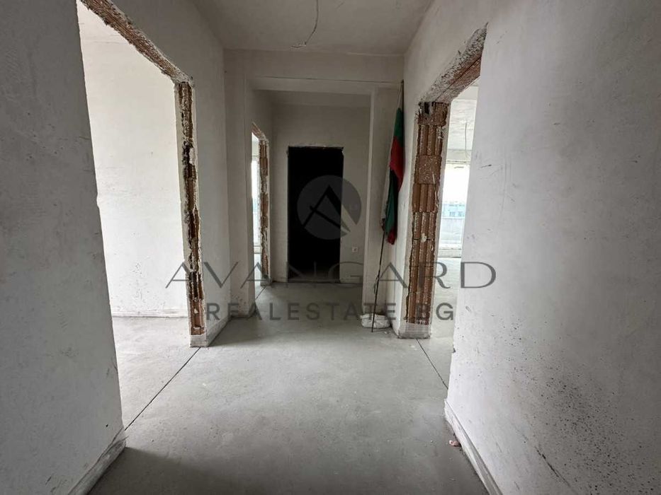 оф.22182 Тристаен пред АКТ 16/ Парк Лаута