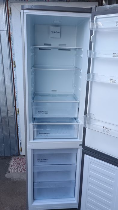 Frigider Arctic. Asigur Transport București și Ilfov