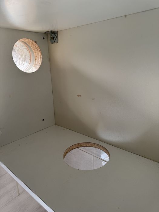 Gaură hotă, centrală, aerisire, scurgere, A/C, recuperator