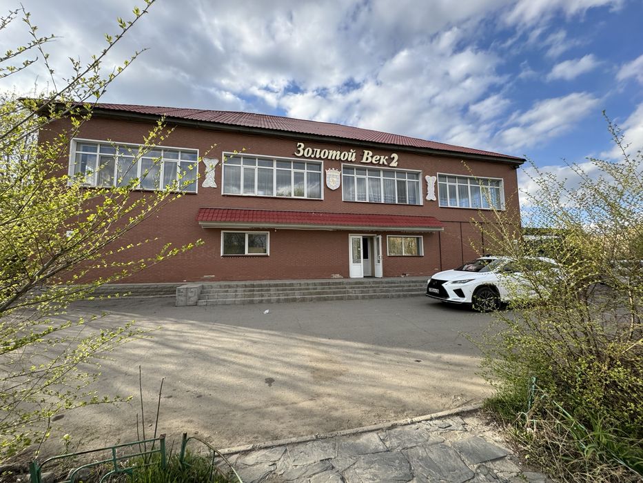 Продам отдельно стоящее здание 759м², ул. Лихарева 6, участок 12 соток