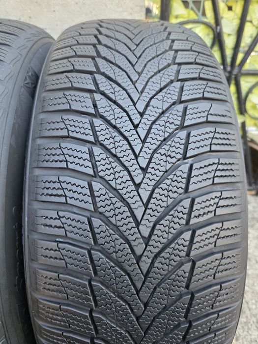 Vand patru anvelope de iarna nexen  235 55 17 dot 4422