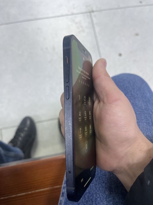 Айфон 12 простой