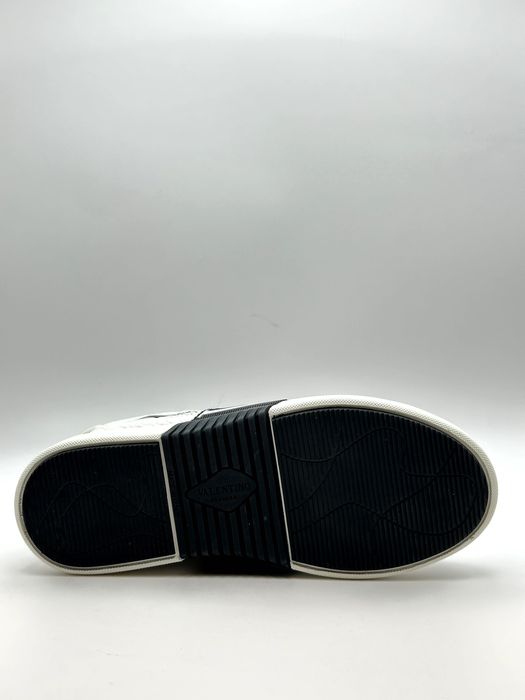 Valentino Low-Top VL7N White/Black Sneakers