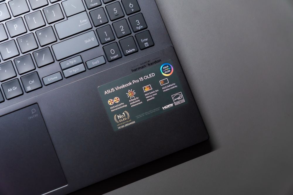 Laptop ASUS Vivobook Pro 15 OLED | Ultra 9 | RTX 4050 | 40GB RAM DDR5 | 1TB SSD | Editare/Gaming