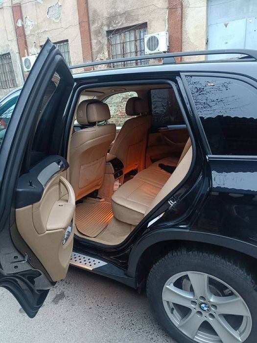 Автомобил BMW X5