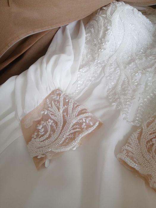 Vând rochie de mireasă
