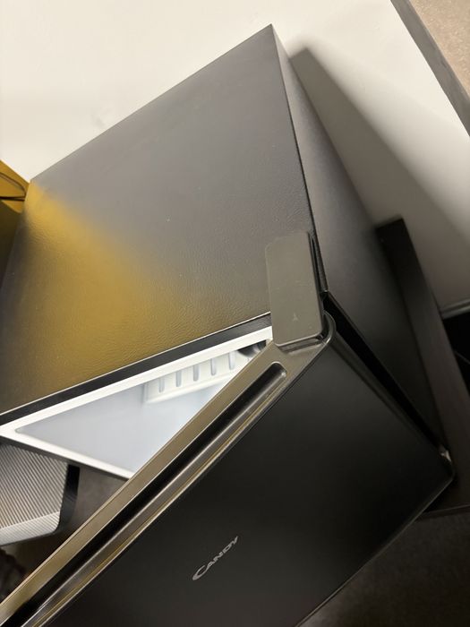 Хладилник минибар черен