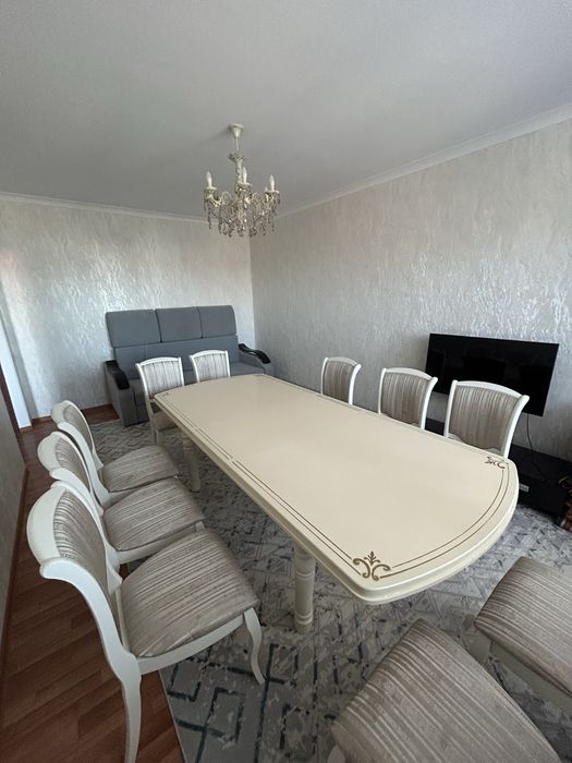Продается Стол Малайзия со стульями 10 шт