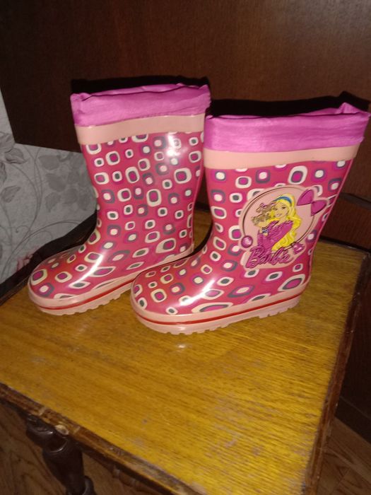 Детская обувь разная