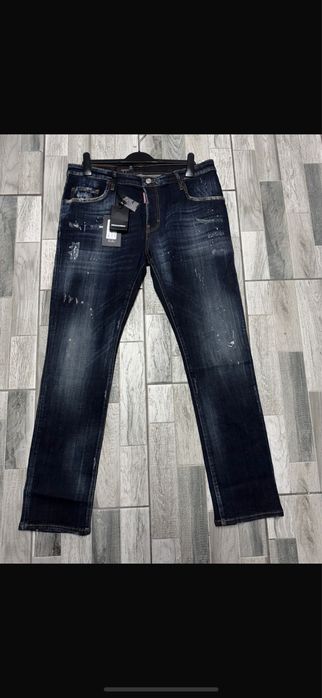 Blugi Dsquared2-calitate premium