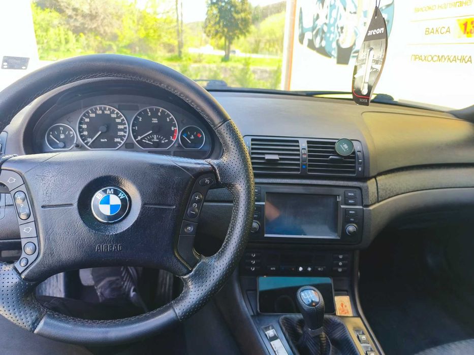 BMW E46 330i топ състояние