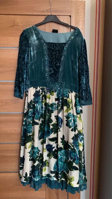 Платья вечернее