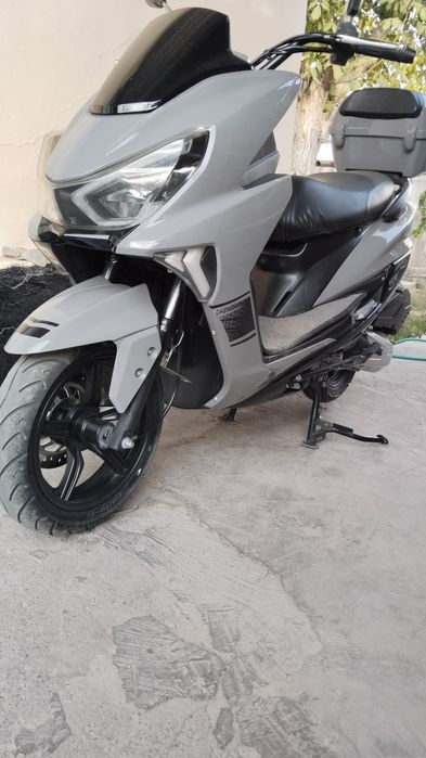 Скутер цена 300000