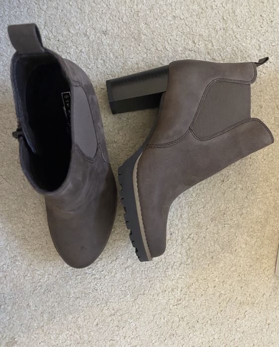 Livrare gratuita - Botine piele naturala noi marime 37