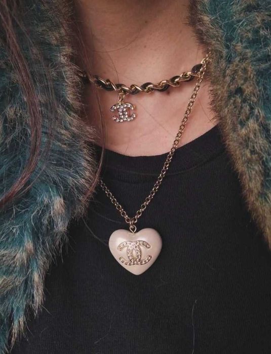 Висок клас Гривна, Обеци,Колие.Моля разгледайте и другите предложения