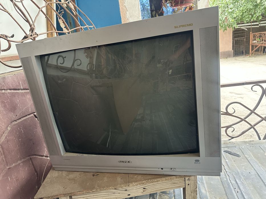 Продам телевизор