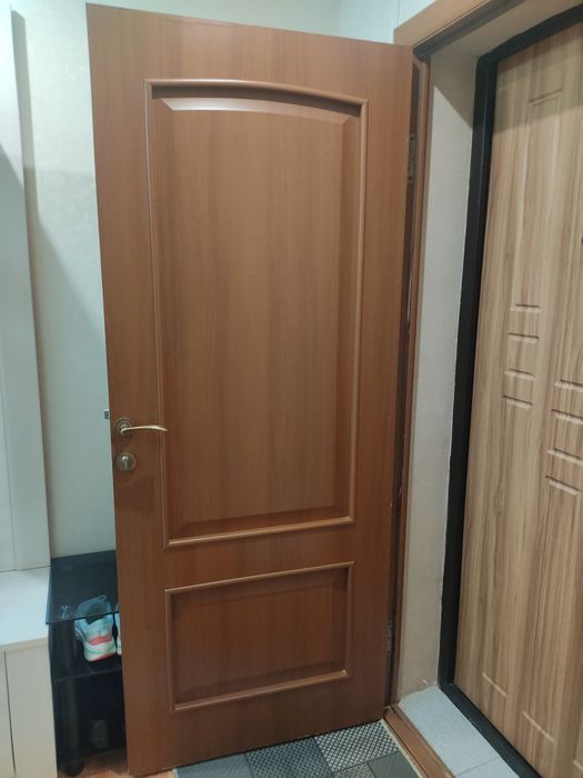 Продам дверь межкомнатную