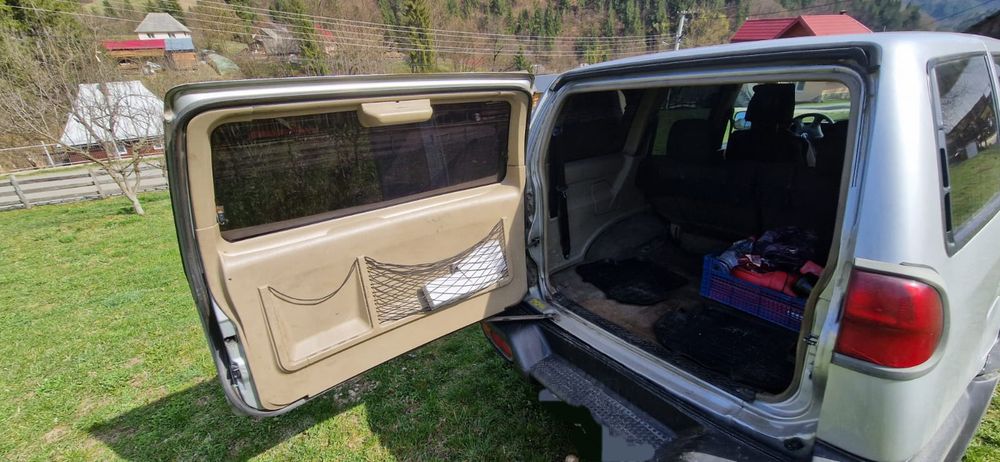 Vând nissan Terrano2