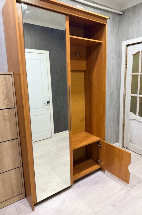 Продам прихожую