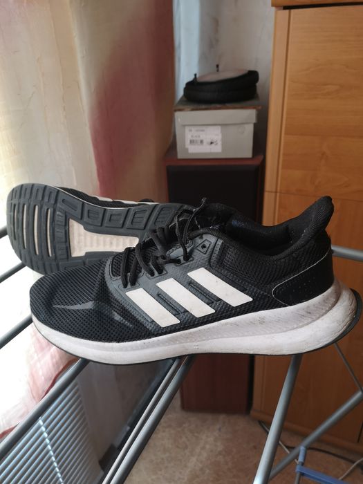 Маратонки Adidas RunFalcon