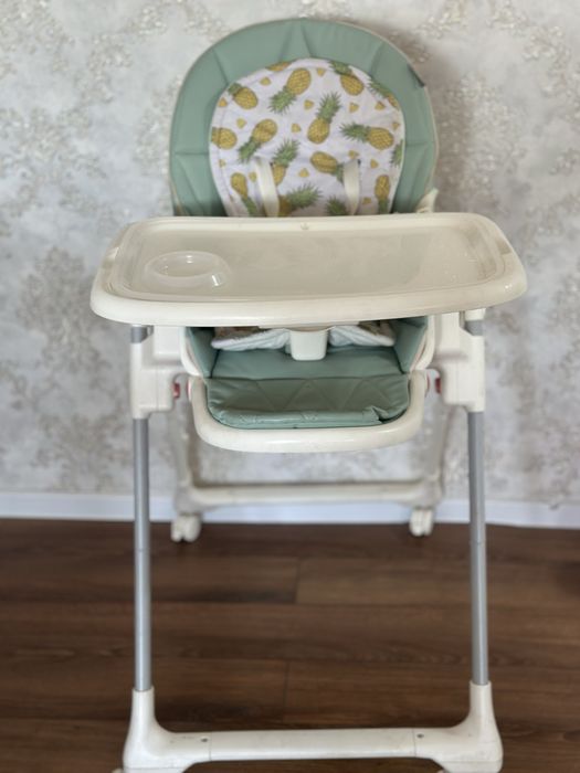 Детский стульчик для кормления