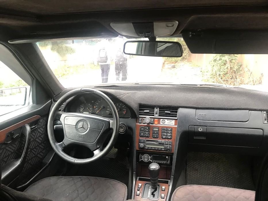 Мерседес 202 япониц на ходу !