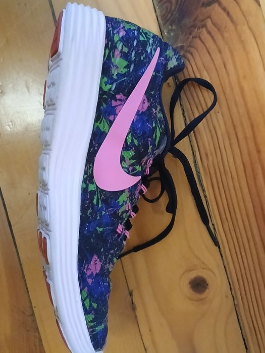 Маратонки NIKE Намаление