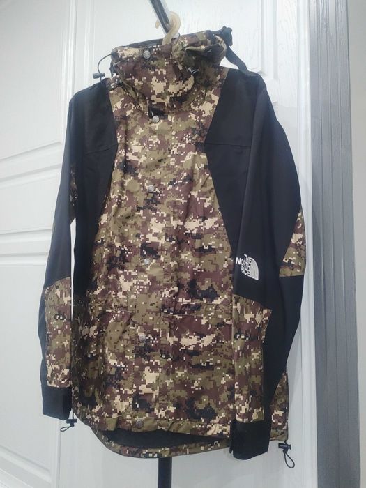 The North Face 1994 Retro Mountain Light Jacket GORE-TEX куртка.