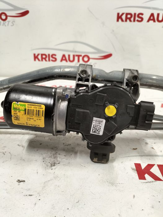 Моторче - механизъм предни чистачки Dacia Duster / Дачия Дъстър 2022г.