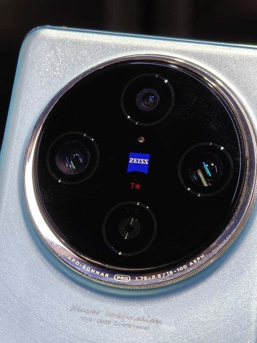 Vivo x100 pro 12/256