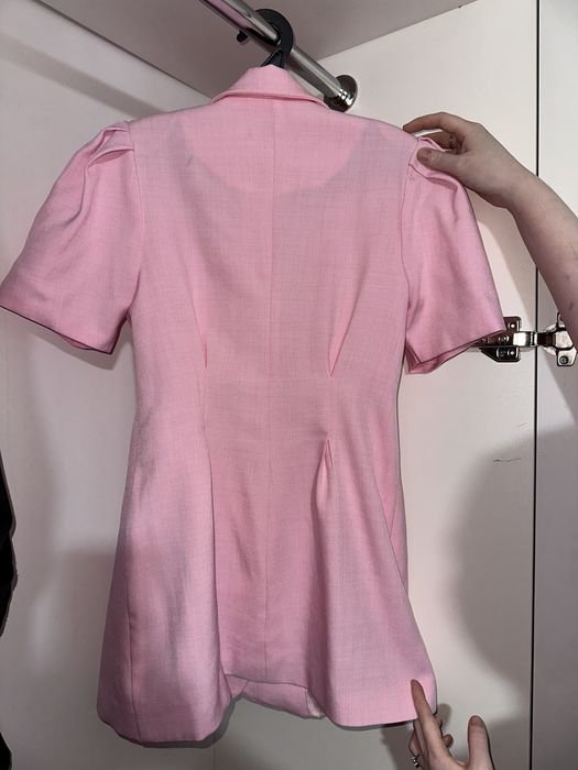 розовое платье-пиджак