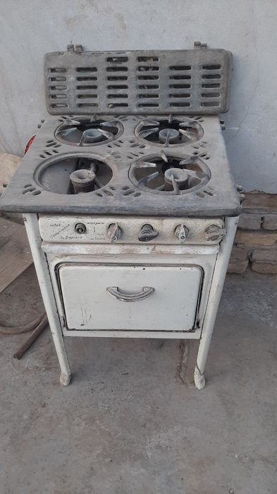 4 kozli gaz plita pechkasam ishlidi.