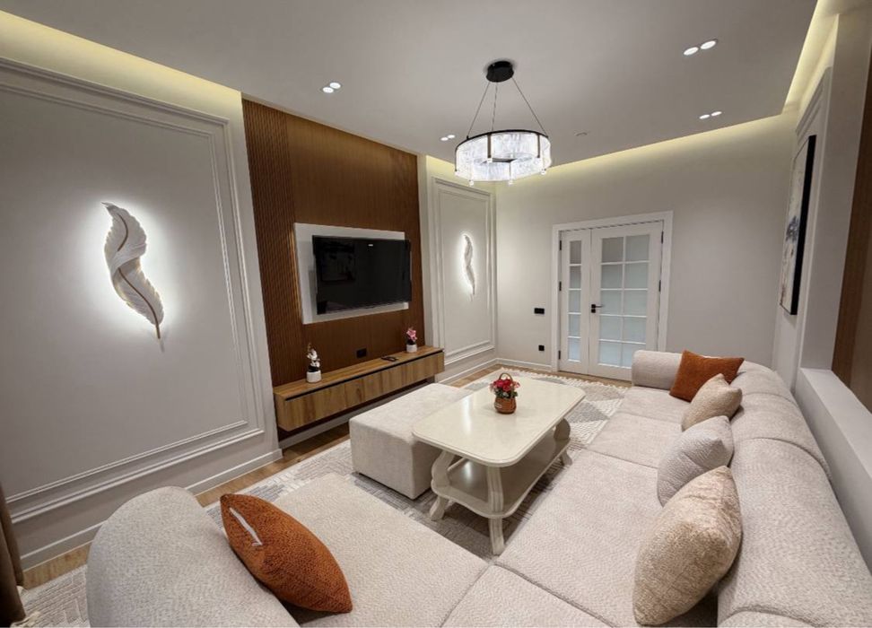 Nrg Жомий , 2-х комнатная кв/ра с авторским проектом, 70м2.