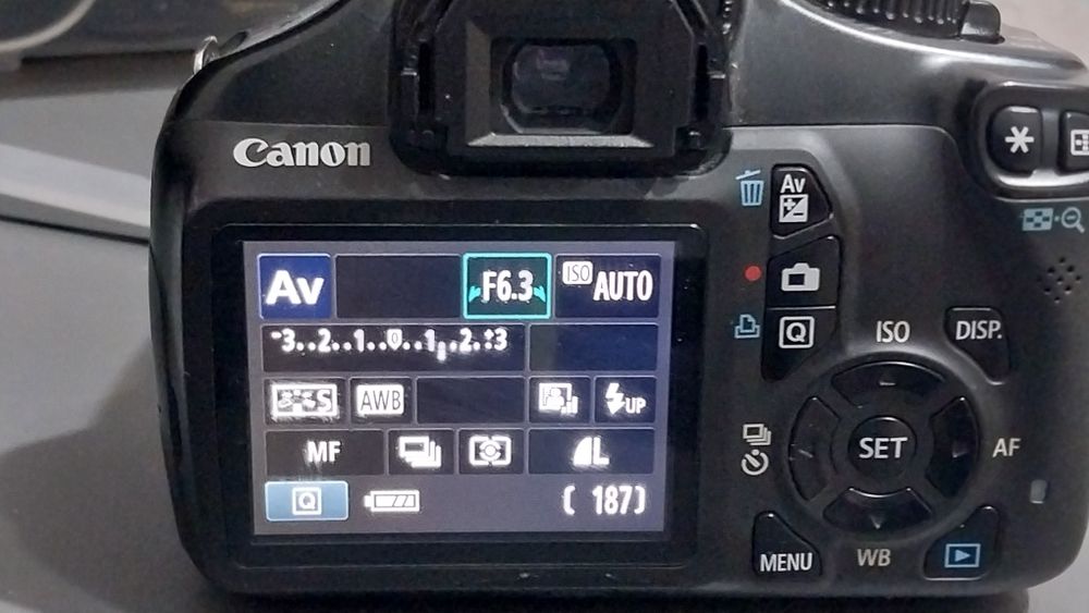 Фотоаппарат канон 1100д